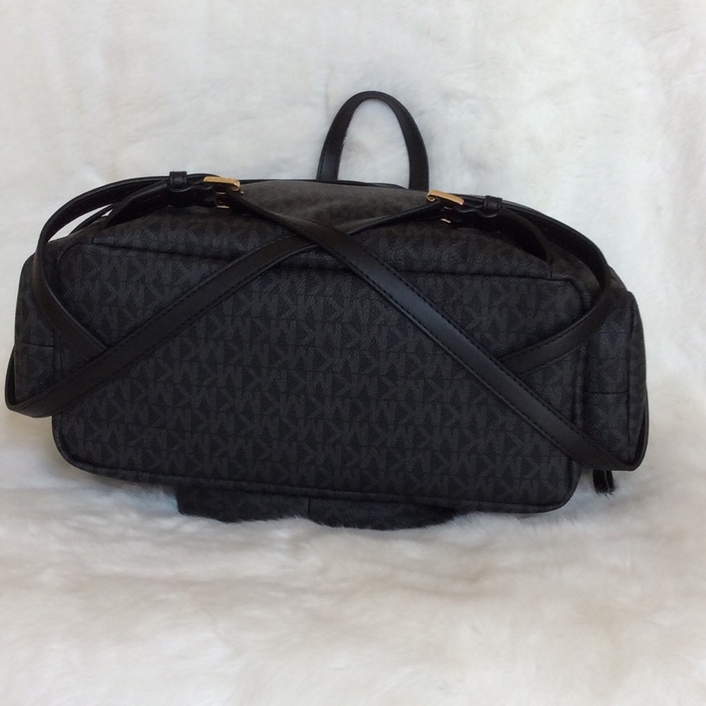 Michael Kors (3pcs) Abbey LG Cargo Backpack - Picture 6 of 8